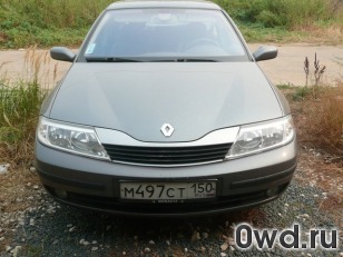 Битый автомобиль Renault Laguna